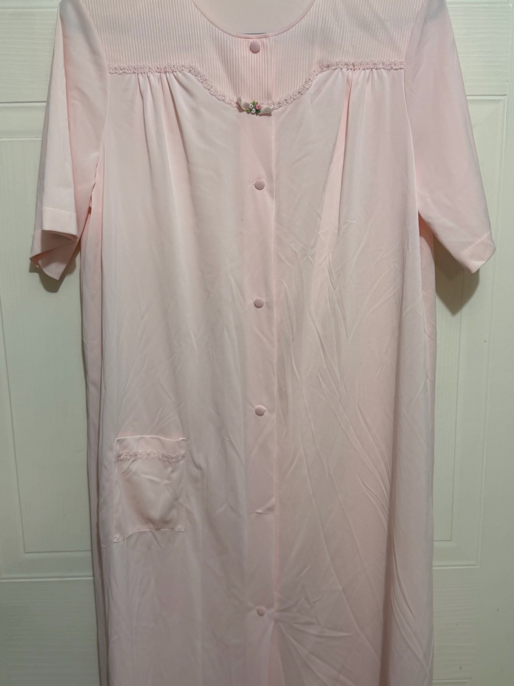 Light Pink Button-Front Women's Short-Sleeve Nightgown